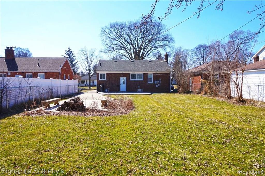 2563 Dorchester Road Birmingham, MI 48009 - Photo 27 of 27