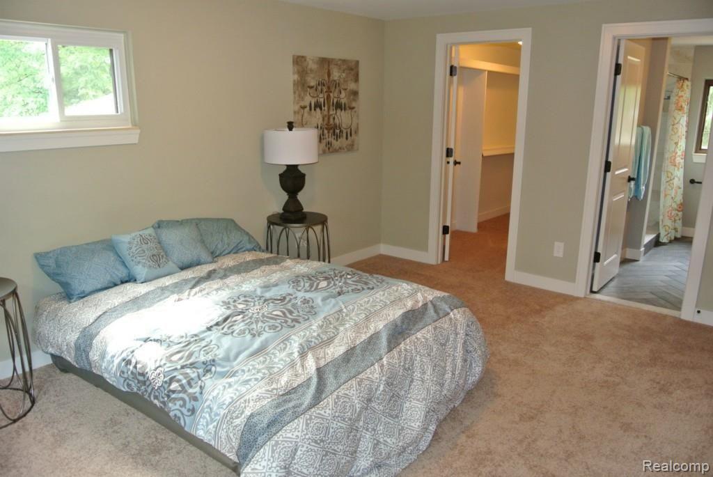 39709 Coronation Road Canton, MI 48188 - Photo 16 of 33 DSC_3297.jpg