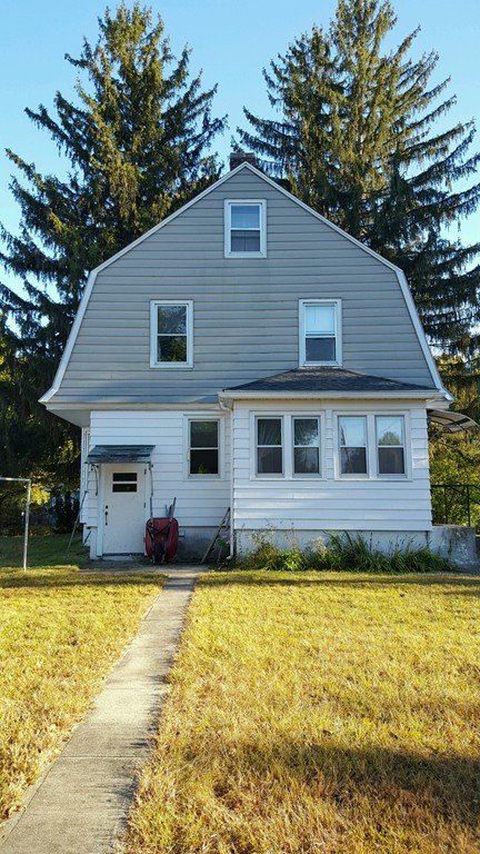 86 Silas Street Springfield, MA 01109 - Photo 3 of 13 Gallery Image 3