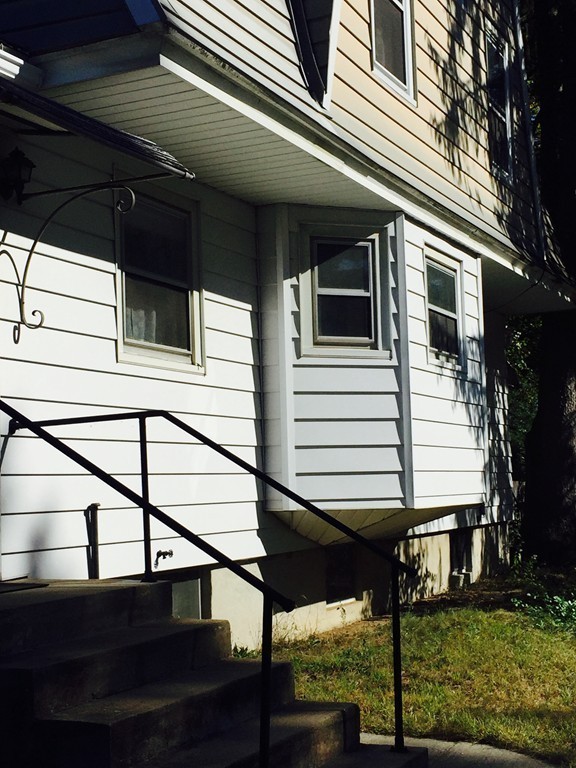 86 Silas Street Springfield, MA 01109 - Photo 6 of 13 Gallery Image 6