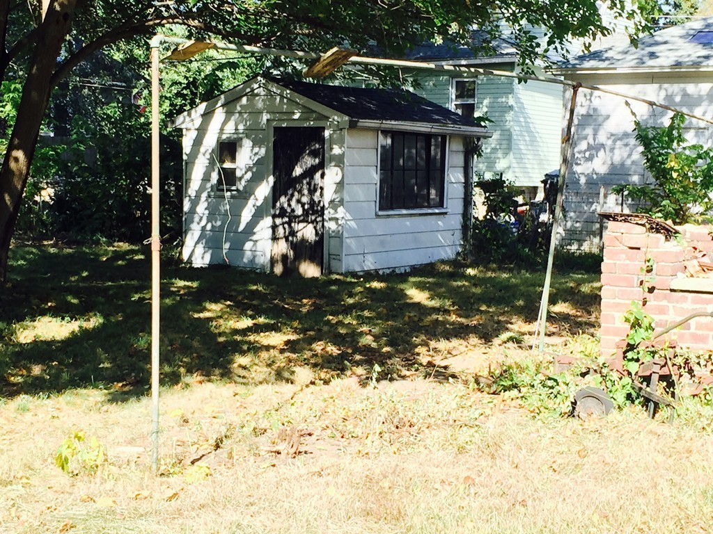 86 Silas Street Springfield, MA 01109 - Photo 7 of 13 Gallery Image 7
