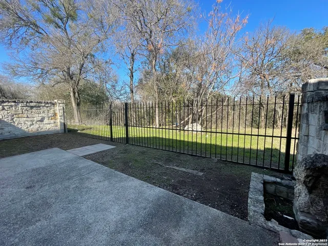 a view of walk in closet