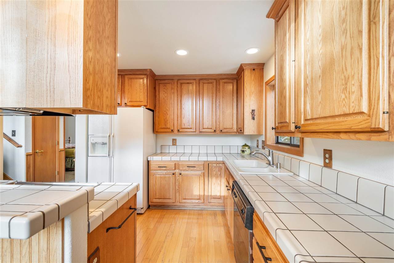 11464 Chamonix Road Truckee, CA 96161 - Photo 7 of 21 Gallery Image 7