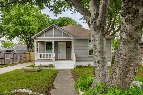 $275,000 | 818 East Woodin Boulevard, Dallas, TX 75216
