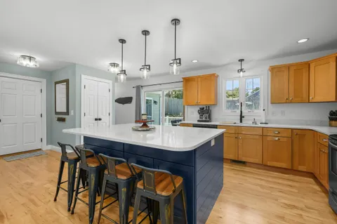 $920,000 | 8 Lakeway Lane, Harwich, MA 02645