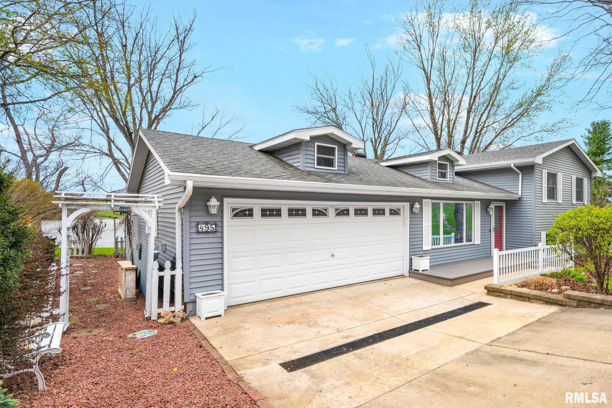 495 Kramer Road Avon, IL 61415 - Photo 4 of 55