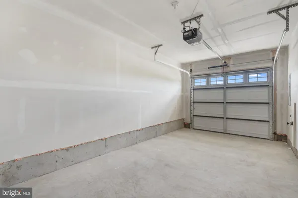 a view of a garage