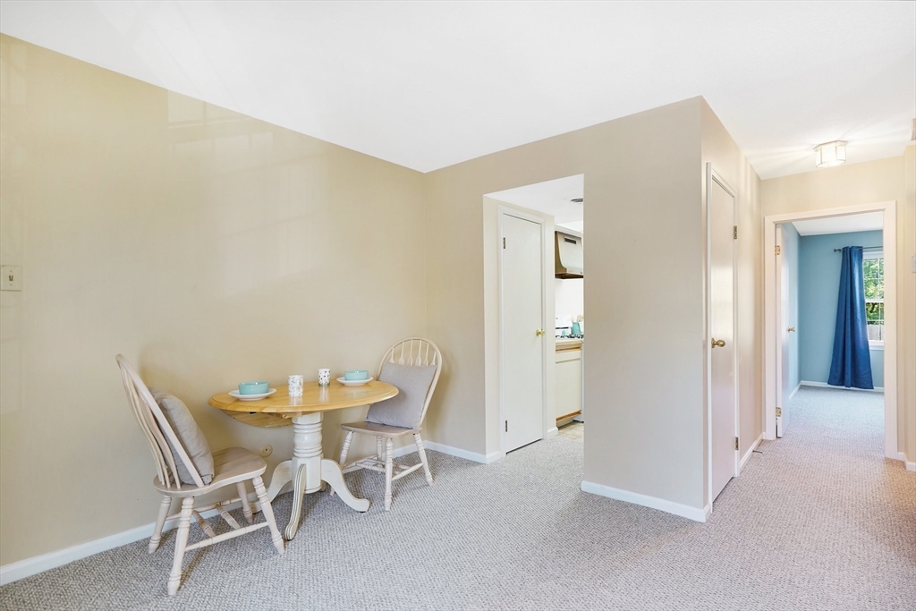 39 Yorktown Drive, Unit D Springfield, MA 01108 - Photo 7 of 29