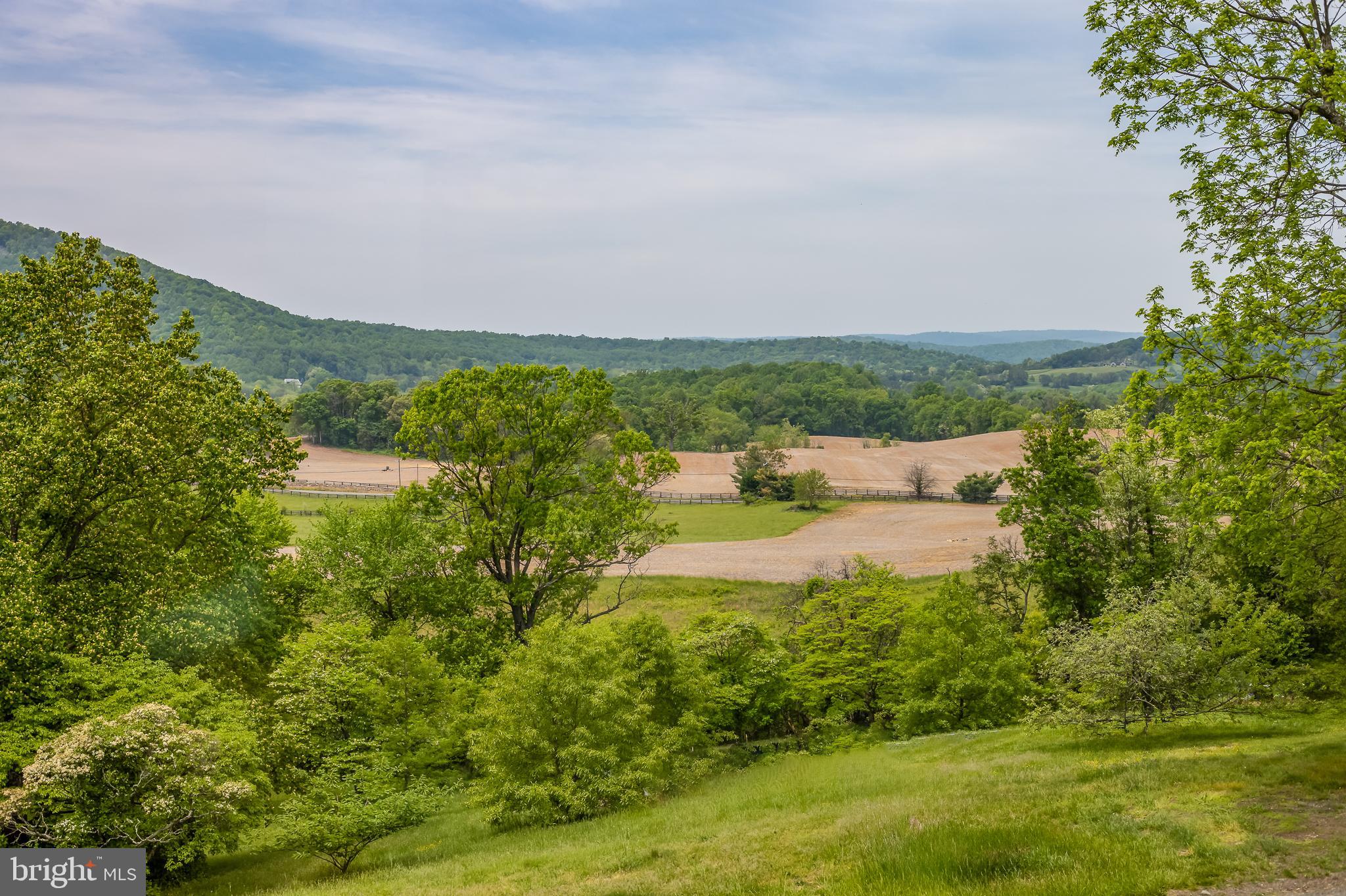 10418 Ada Road Marshall, VA 20115 - Photo 11 of 46 View