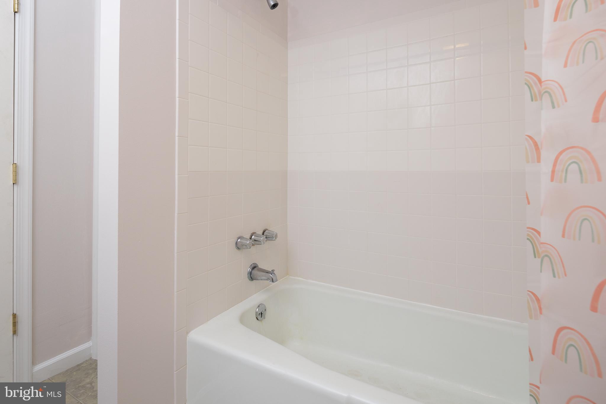 10418 Ada Road Marshall, VA 20115 - Photo 36 of 46 2nd Bath lower level
