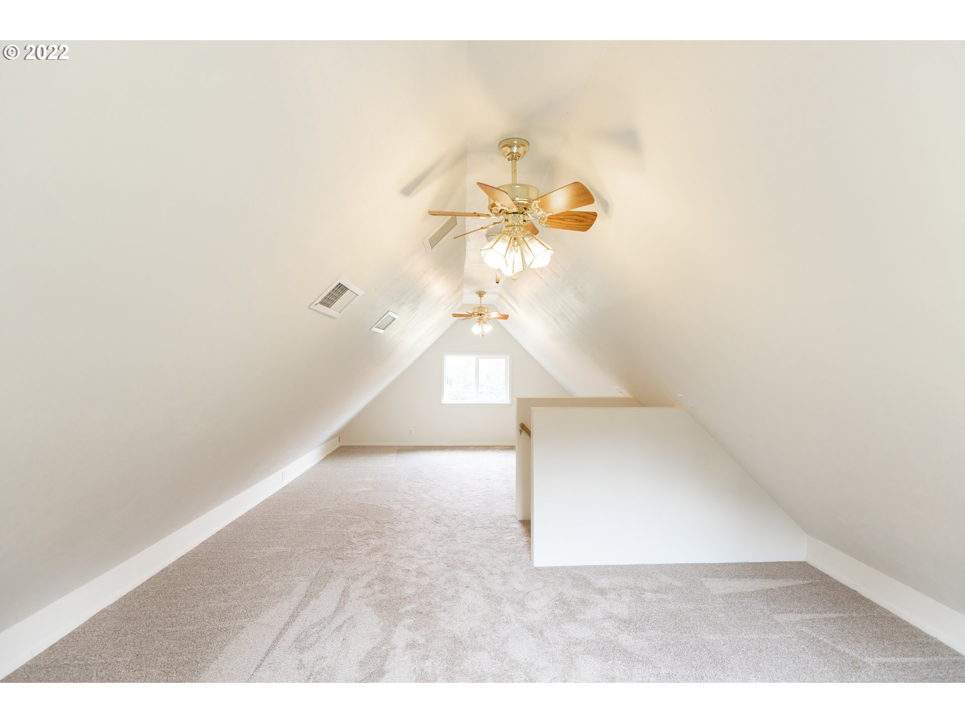 1137 Elgarose Road Roseburg, OR 97471 - Photo 28 of 32 Gallery Image 28