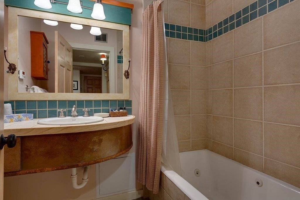35 Firehouse Road, Unit 4 Taos Ski Valley, NM 87525 - Photo 13 of 30