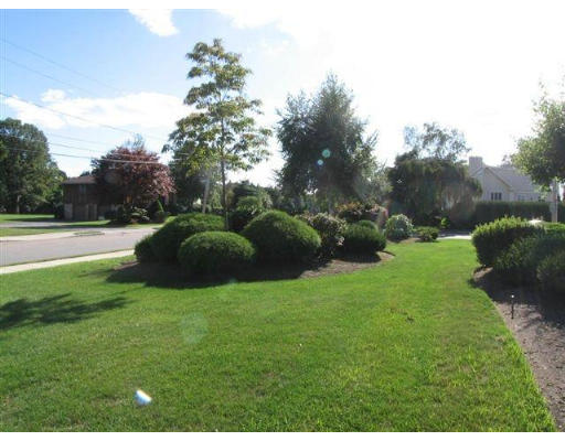 53 Countryside Road Newton, MA 02459 - Photo 2 of 27