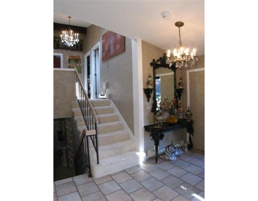 53 Countryside Road Newton, MA 02459 - Photo 4 of 27