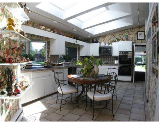 53 Countryside Road Newton, MA 02459 - Photo 5 of 27