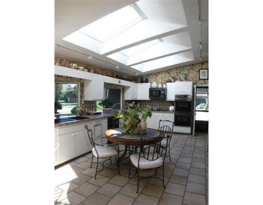 53 Countryside Road Newton, MA 02459 - Photo 6 of 27