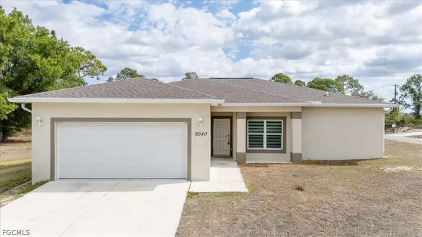 $299,900 | 6040 Kumquat Circle, LaBelle, FL 33935