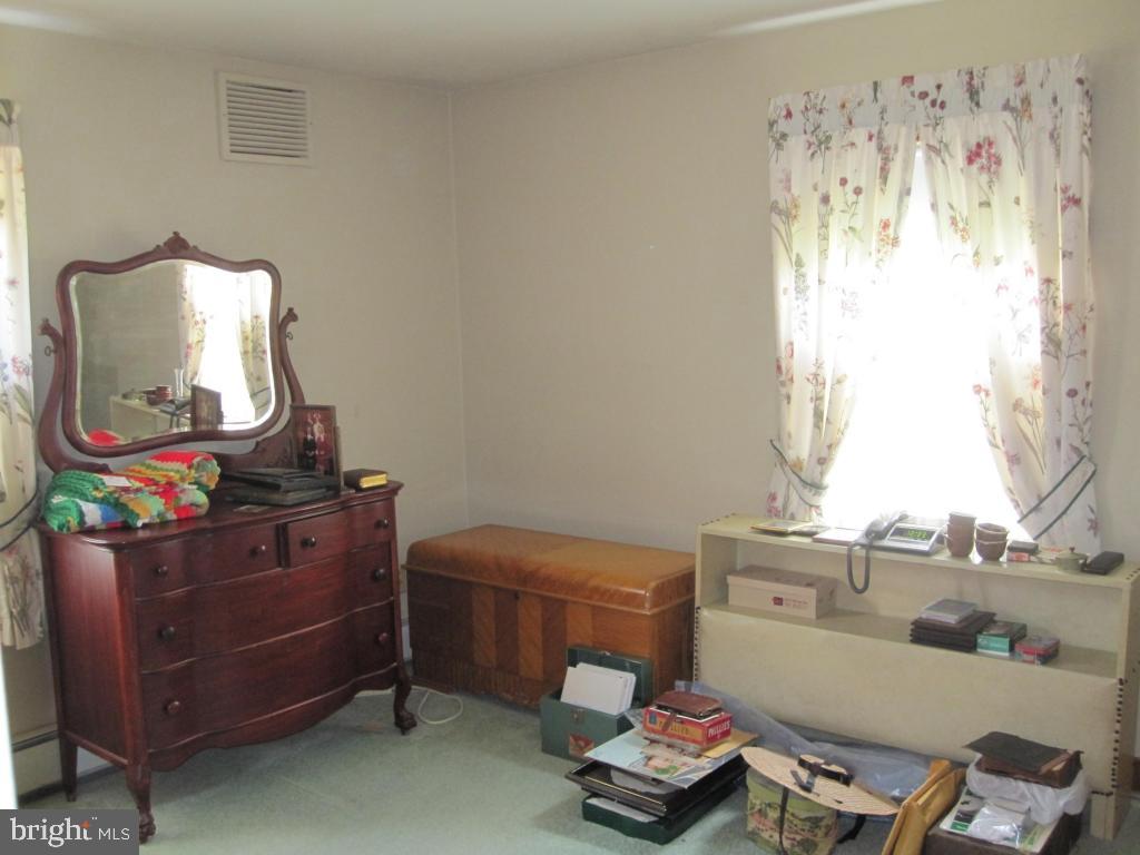 971 Letort Road Washington Boro, PA 17582 - Photo 19 of 29 a room with toys and dresser