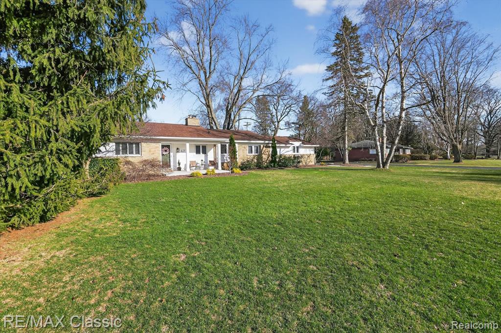 4731 Pickering Road Bloomfield Hills, MI 48301 - Photo 2 of 70 Gallery Image 2