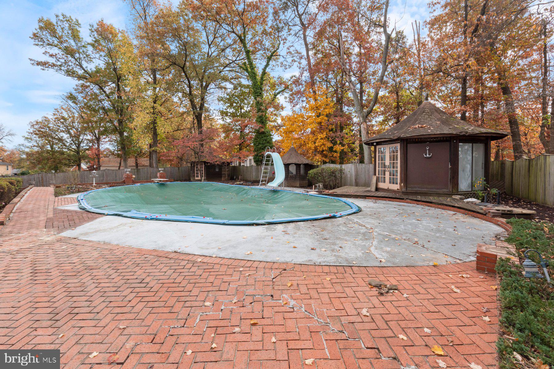 7107 Kempton Road Lanham, MD 20706 - Photo 21 of 27 Pool
