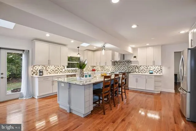 $6,250 | 7221 Hyde Road, Falls Church, VA 22043