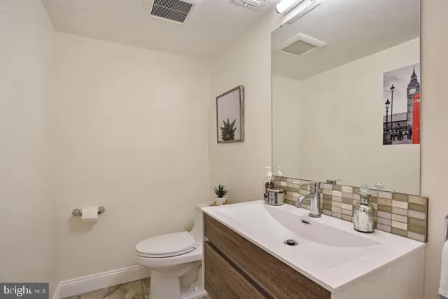 $6,250 | 7221 Hyde Road, Falls Church, VA 22043