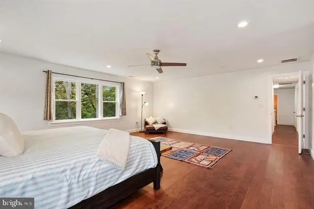 $6,250 | 7221 Hyde Road, Falls Church, VA 22043