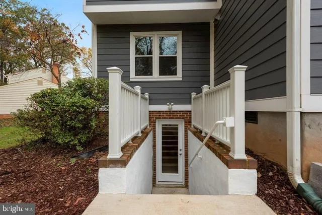 $6,250 | 7221 Hyde Road, Falls Church, VA 22043