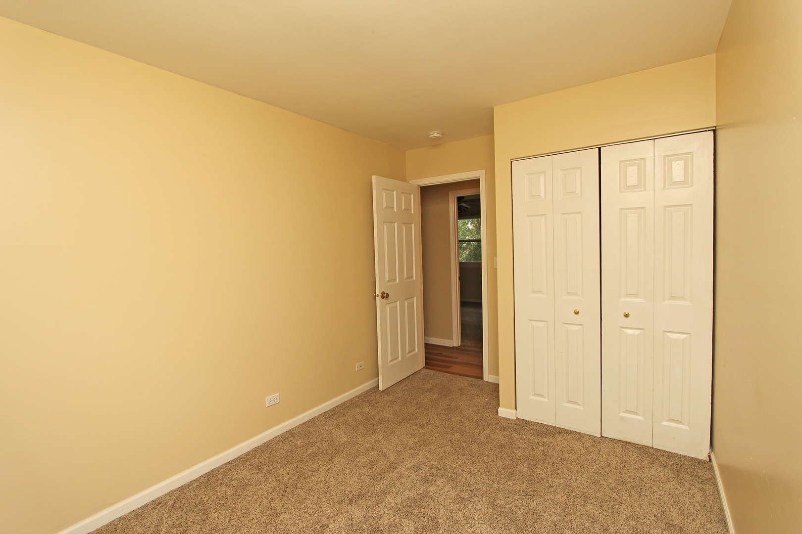 65 Old Mill Grove Road Lake Zurich, IL 60047 - Photo 21 of 29 a view of an empty room
