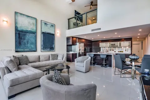 $5,490 | 6000 Collins Avenue, Unit 346, Miami Beach, FL 33140