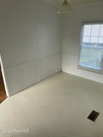 $1,000 | 114 Rendezvous, Unit B, Scott, LA 70583