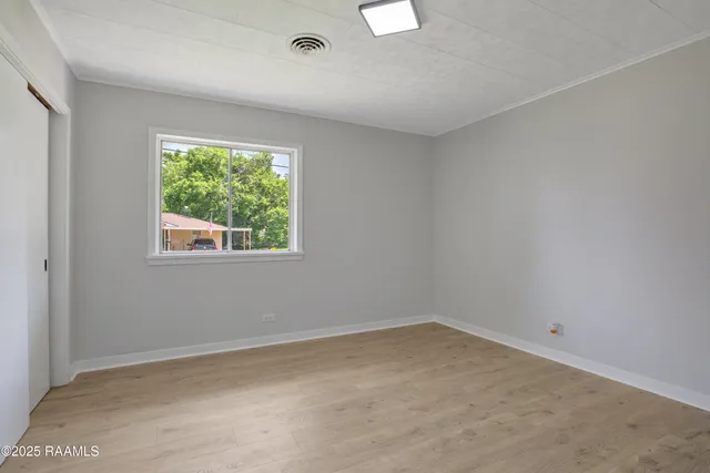 $175,000 | 303 Kathryn Street, New Iberia, LA 70560