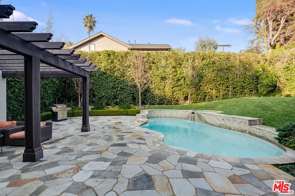 $20,000 | 10161 Valley Spring Lane, Toluca Lake, CA 91602