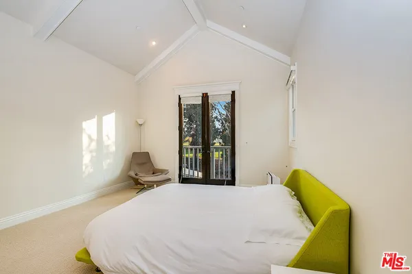 $20,000 | 10161 Valley Spring Lane, Toluca Lake, CA 91602