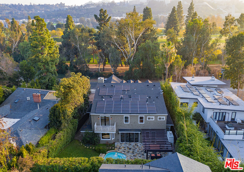 10161 Valley Spring Lane Toluca Lake, CA 91602 - Photo 41 of 44