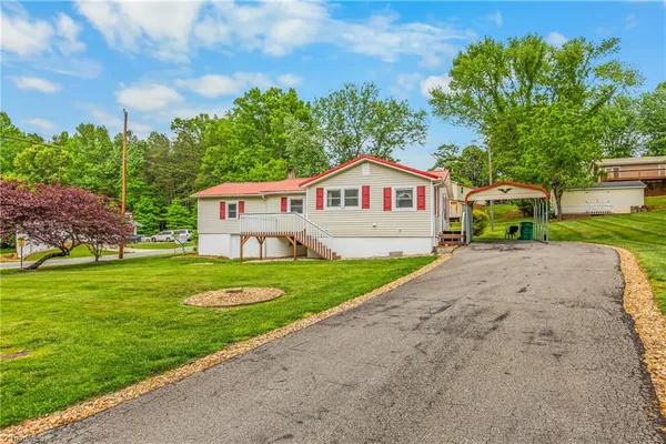 $199,000 | 103 Howard Street, Pilot Mountain, NC 27041