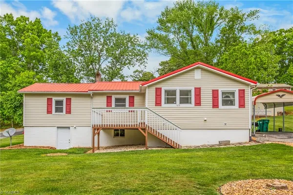 $199,000 | 103 Howard Street, Pilot Mountain, NC 27041