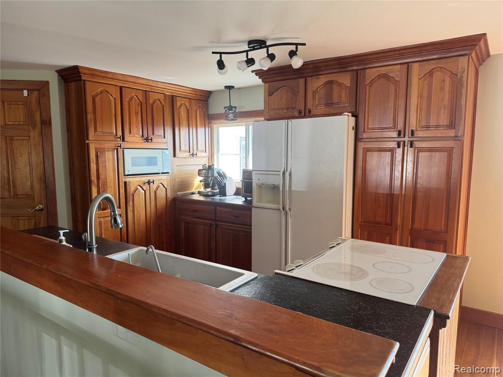 1243 Kile Road Metamora, MI 48455 - Photo 17 of 40