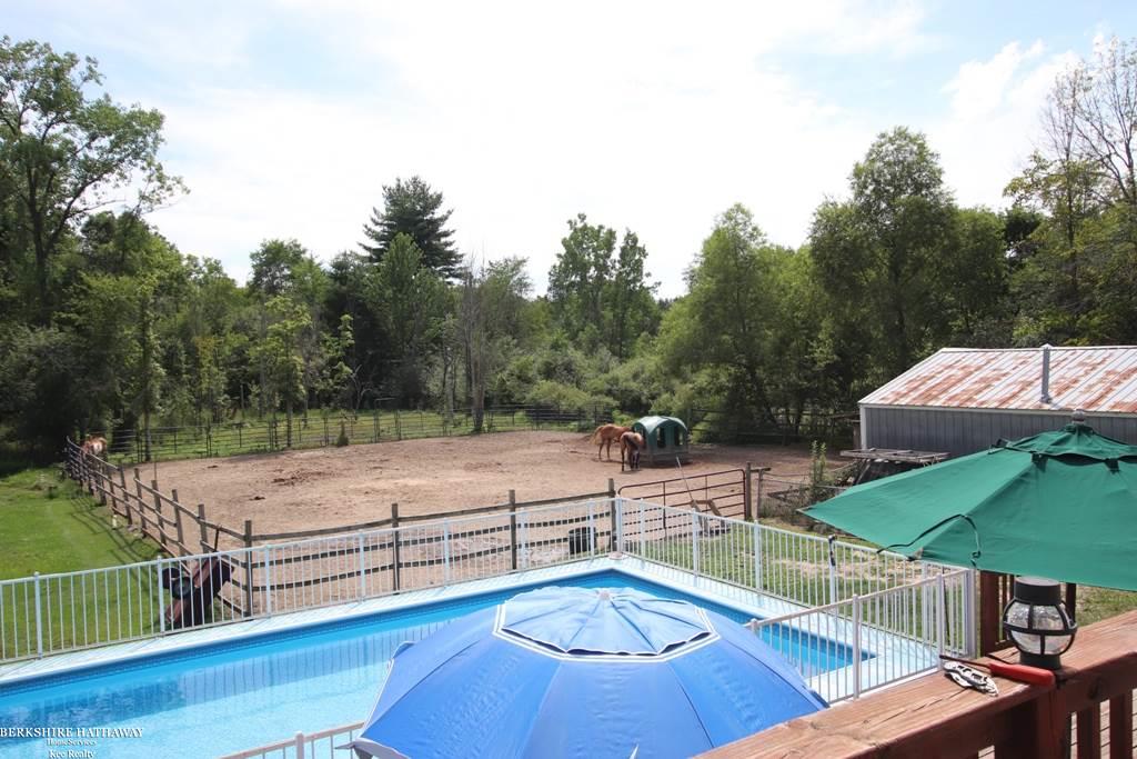 5053 Davis Road St. Clair, MI 48079 - Photo 21 of 32 50020577-20.JPG