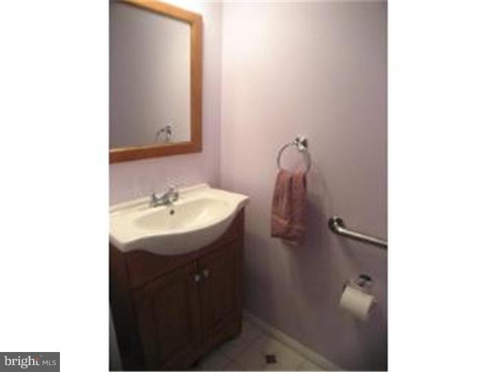 12106 Medford Road Philadelphia, PA 19154 - Photo 7 of 18 Bathroom