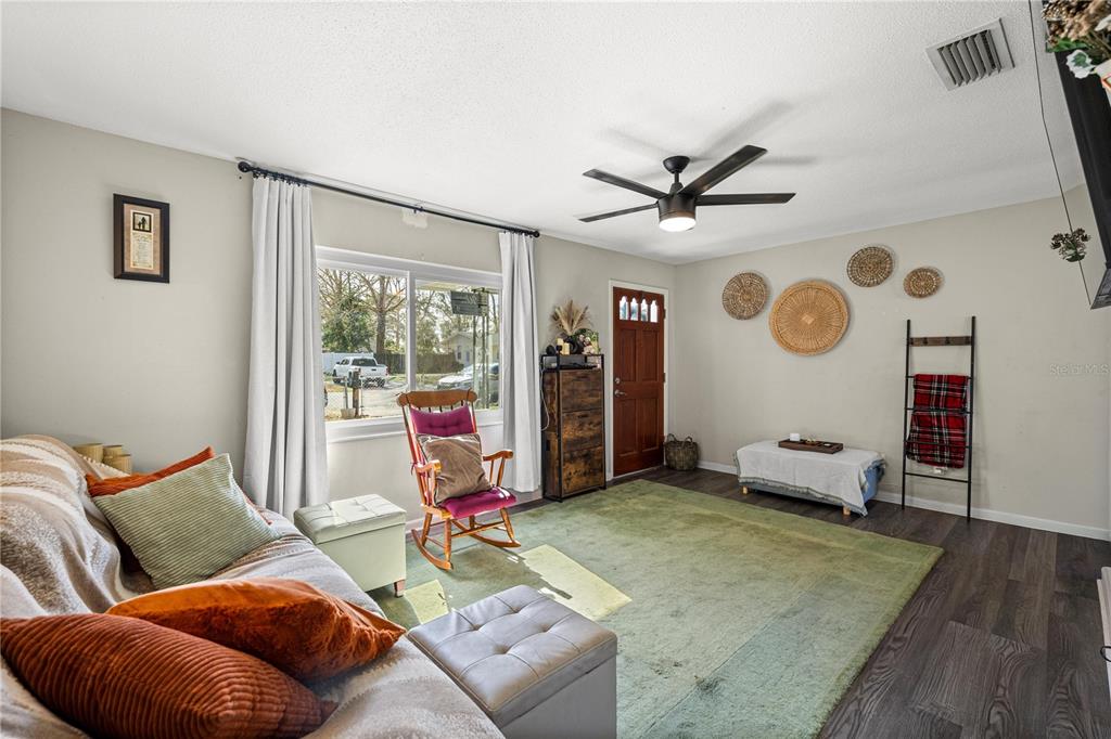 1001 Northeast 43rd Street Ocala, FL 34479 - Photo 3 of 20