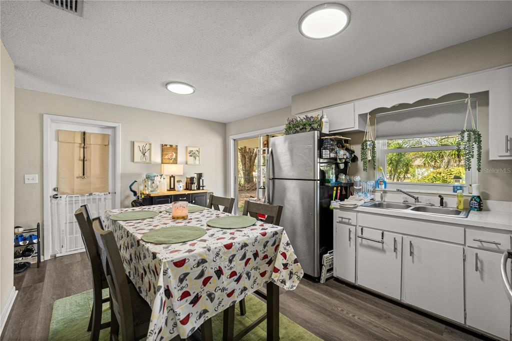 1001 Northeast 43rd Street Ocala, FL 34479 - Photo 4 of 20