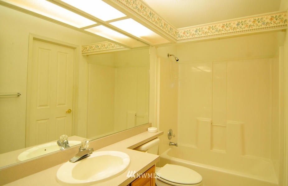 1616 Meadow Ridge Drive Wenatchee, WA 98801 - Photo 10 of 11 Gallery Image 10