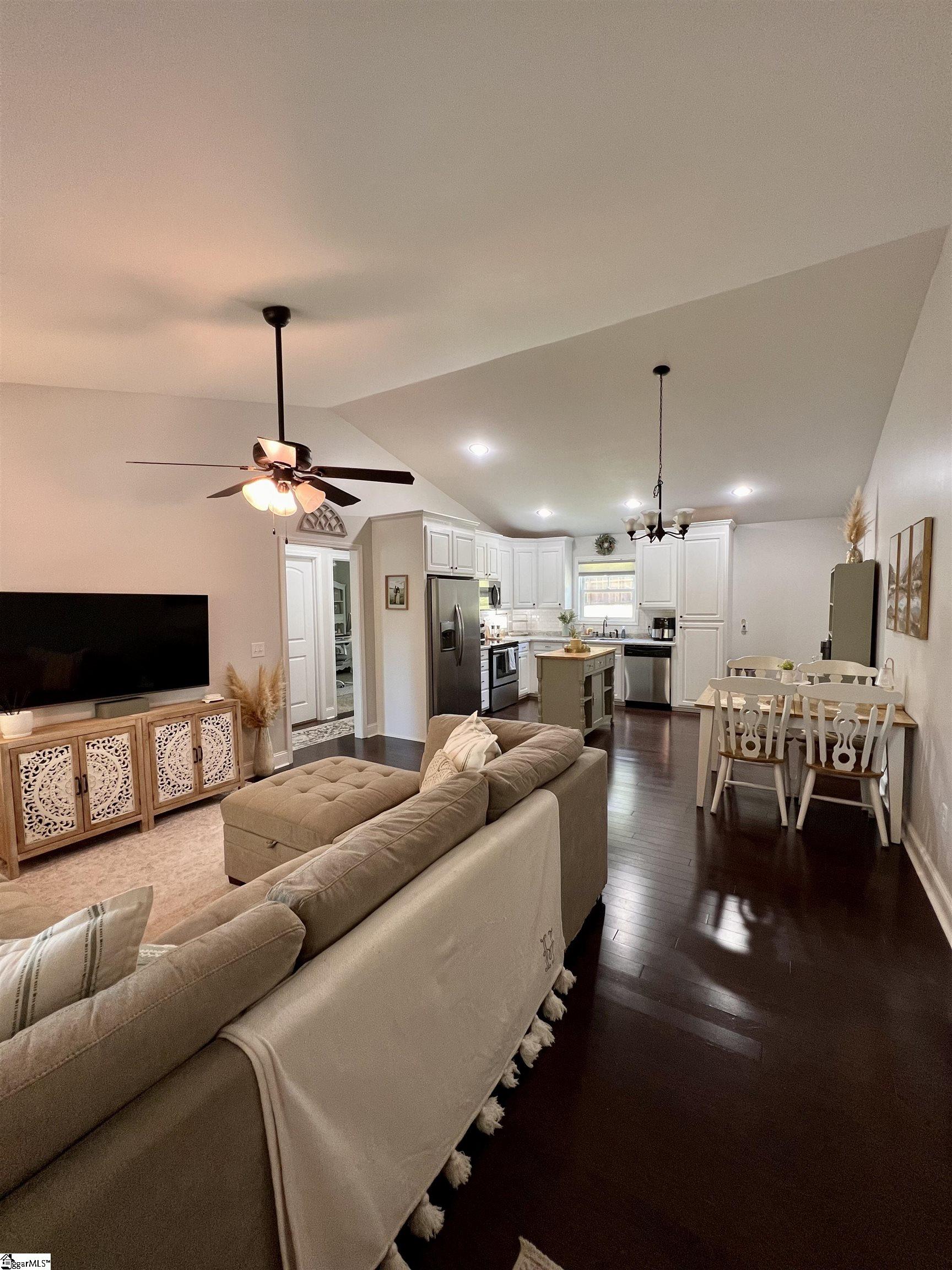 520 Secona Road Pickens, SC 29671 - Photo 6 of 36 Gallery Image 6