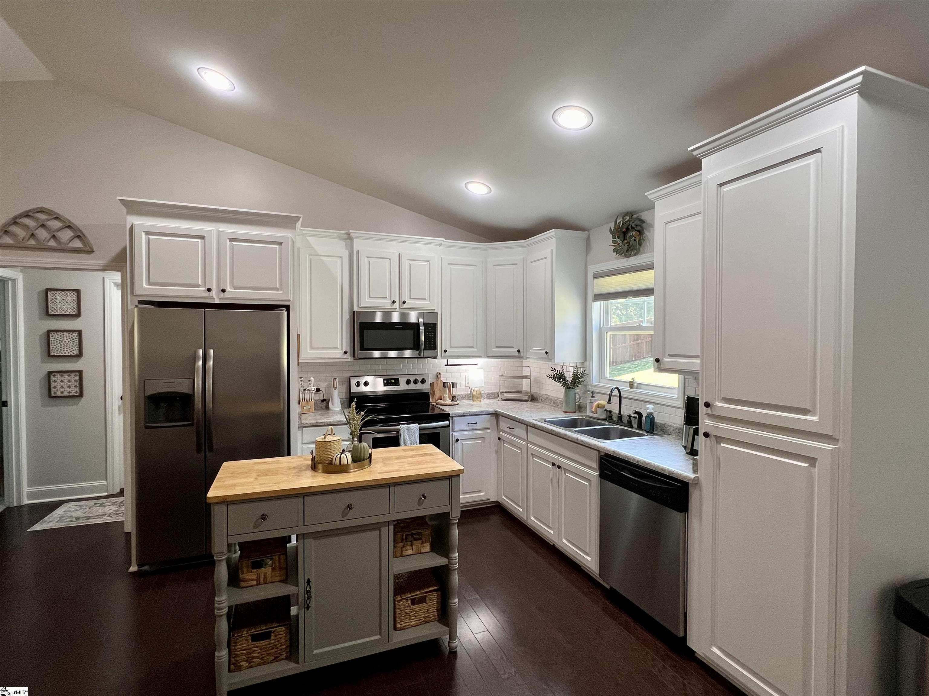 520 Secona Road Pickens, SC 29671 - Photo 9 of 36 Gallery Image 9