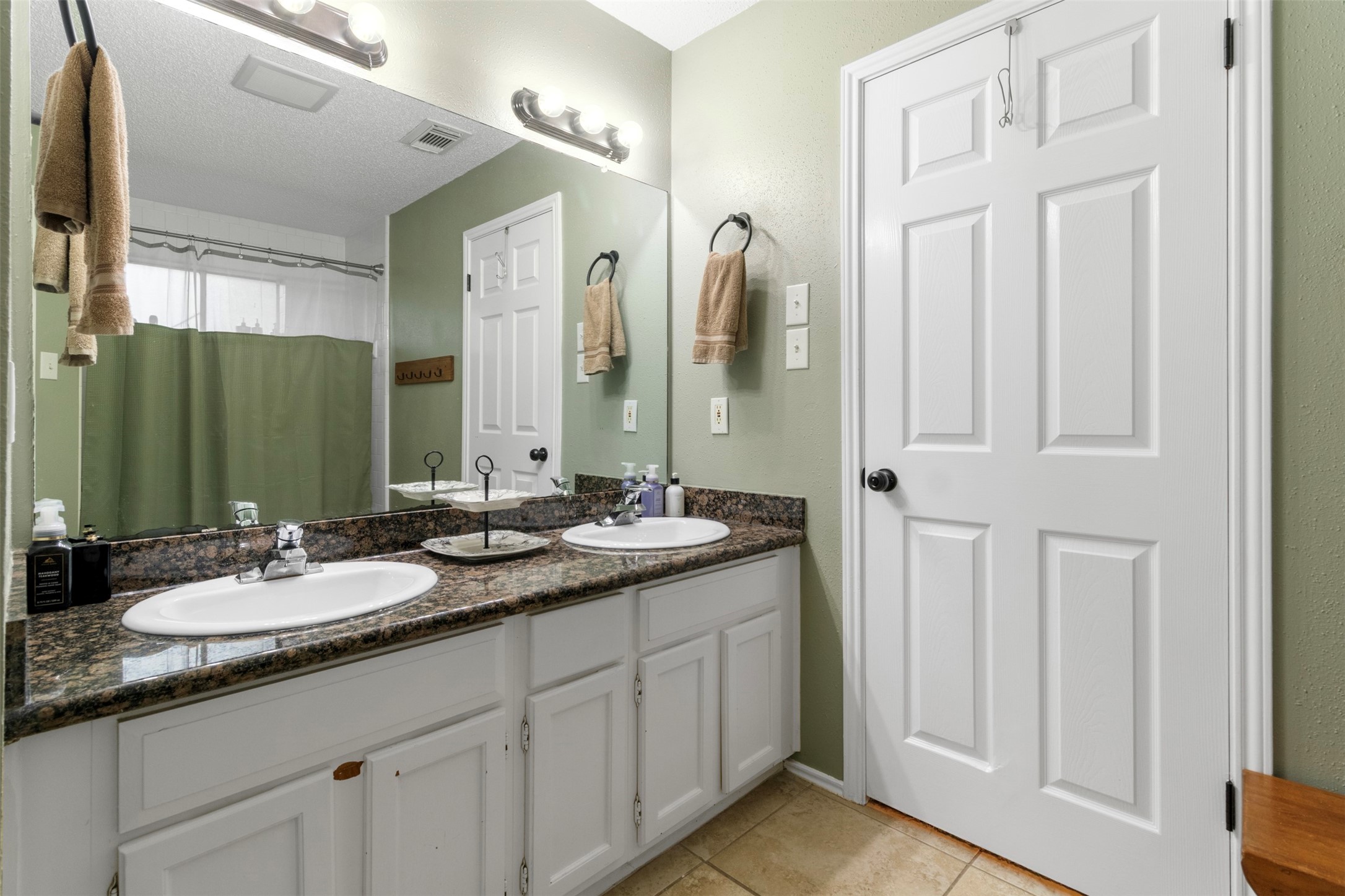 4303 Lost Lake Lane Spring, TX 77388 - Photo 12 of 25