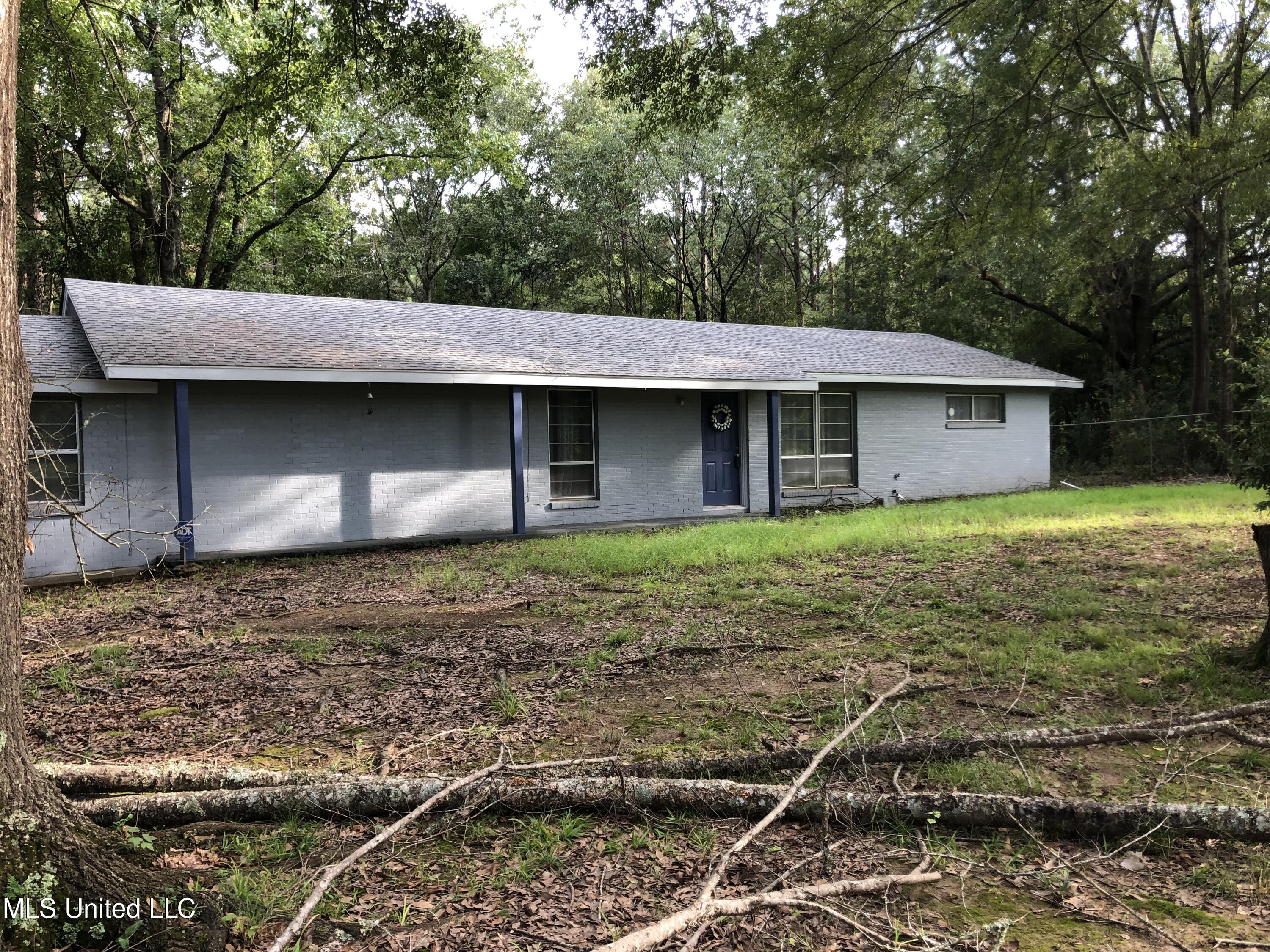 1531 Davis Road Terry, MS 39170 - Photo 1 of 62 ED8E71C6-7F20-49EA-B9F1-78749A9616A4