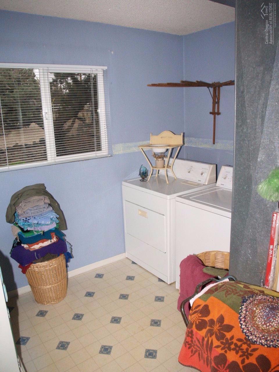 13773 Quail Trail Powell Butte, OR 97753 - Photo 17 of 25 Gallery Image 17