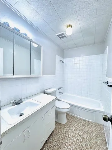 $995,000 | 1120 Valley View Drive, Weslaco, TX 78596