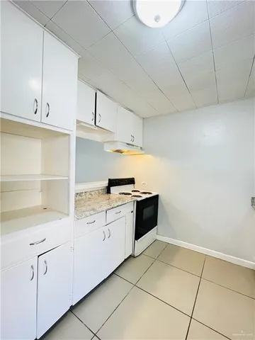 $995,000 | 1120 Valley View Drive, Weslaco, TX 78596